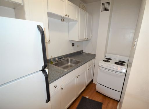 4180 N Marine Drive, unit 302 #APT – photo 1