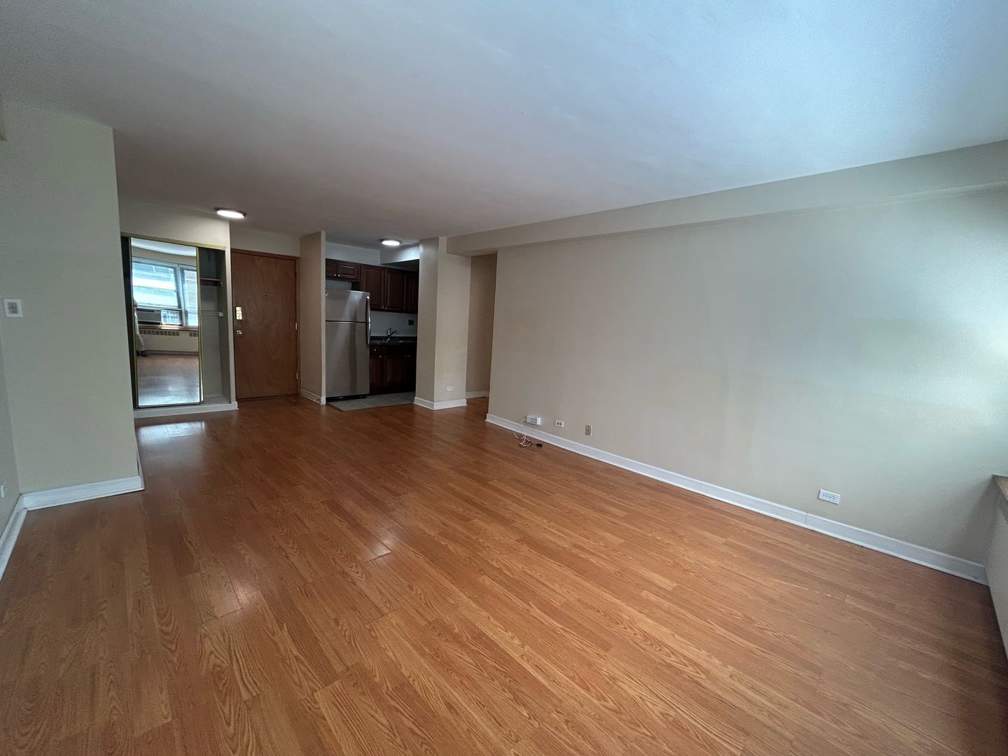 Chicago Apartment: 4180 N Marine Dr