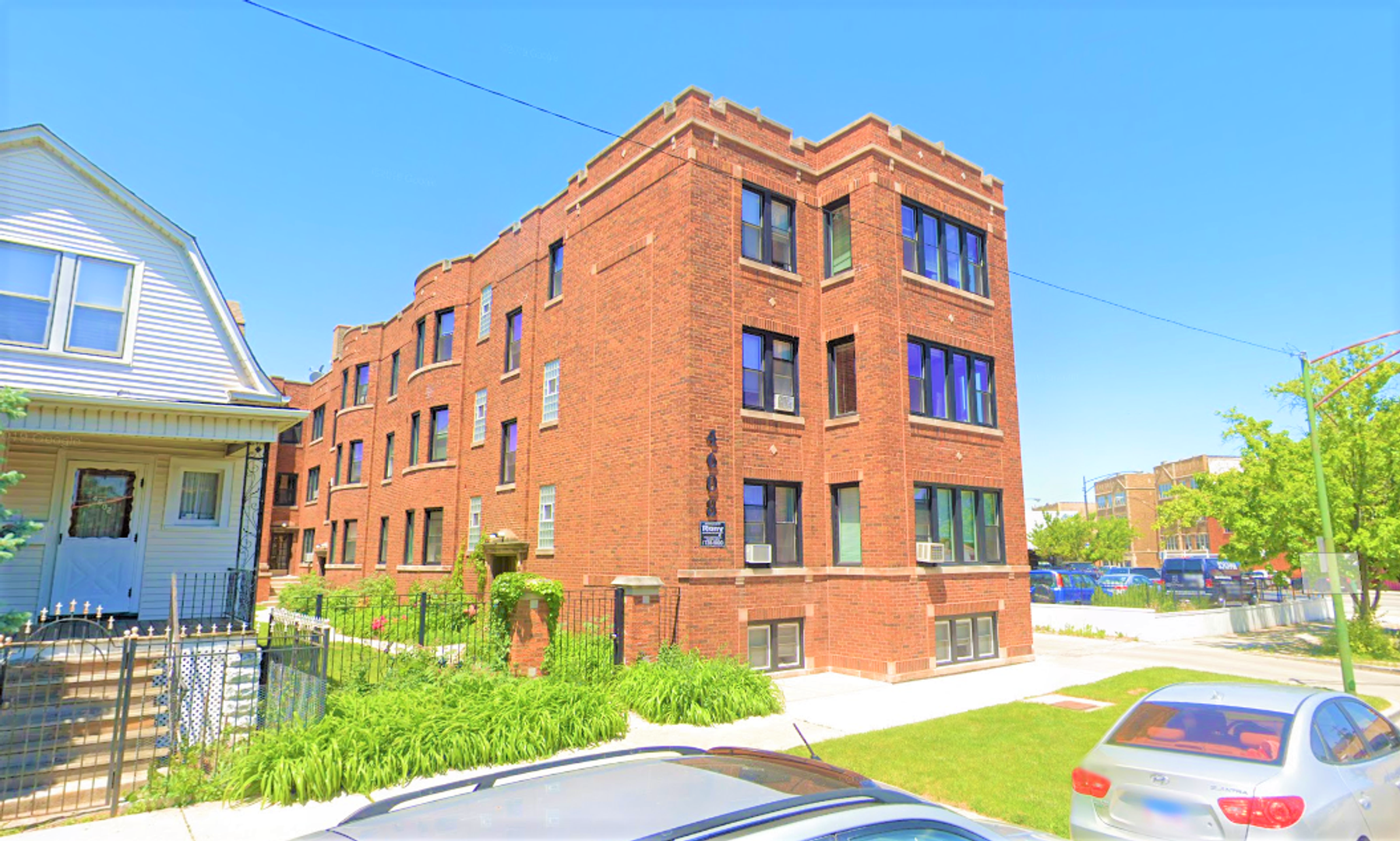 Chicago Apartment: 4604 N Kildare Ave