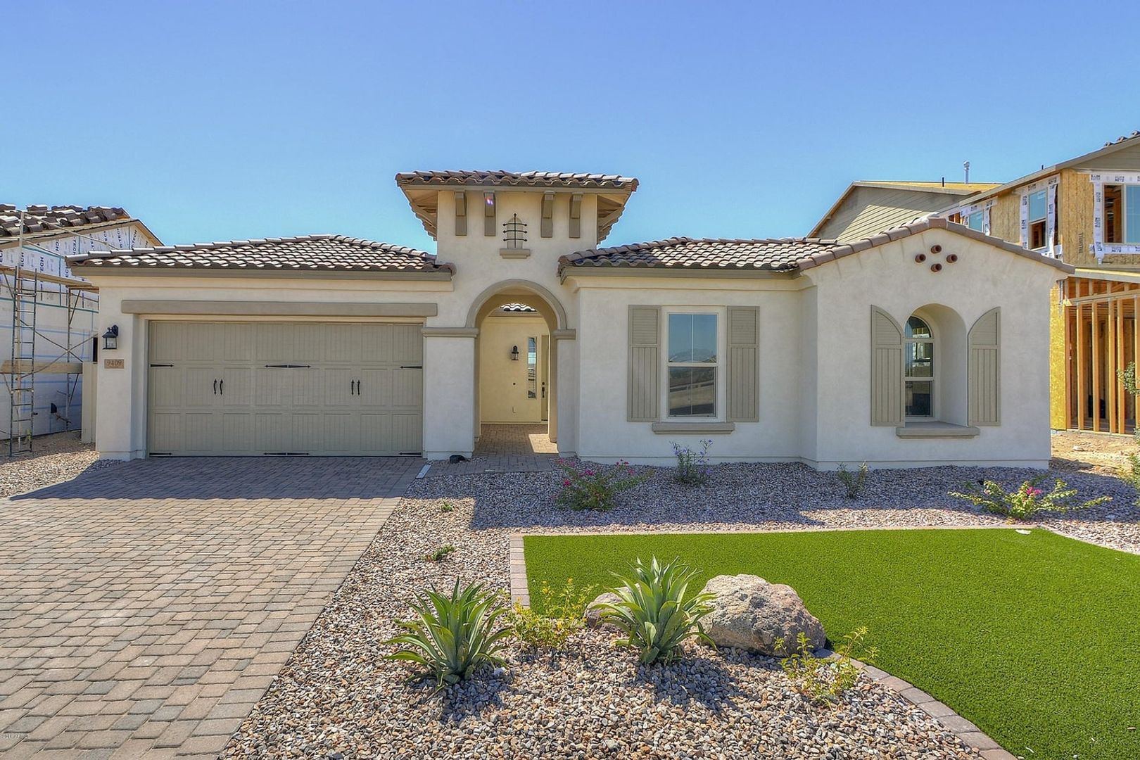 Peoria House: 9409 W Daley Lane