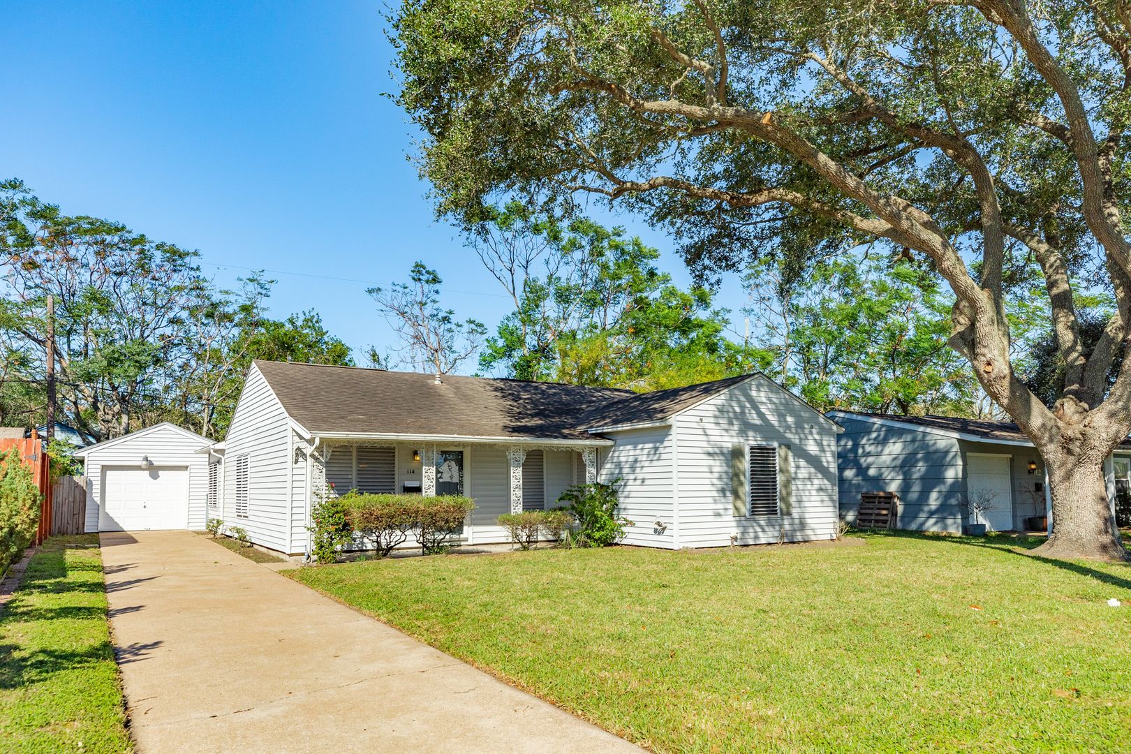 Galveston House: 114 Tarpon Ave