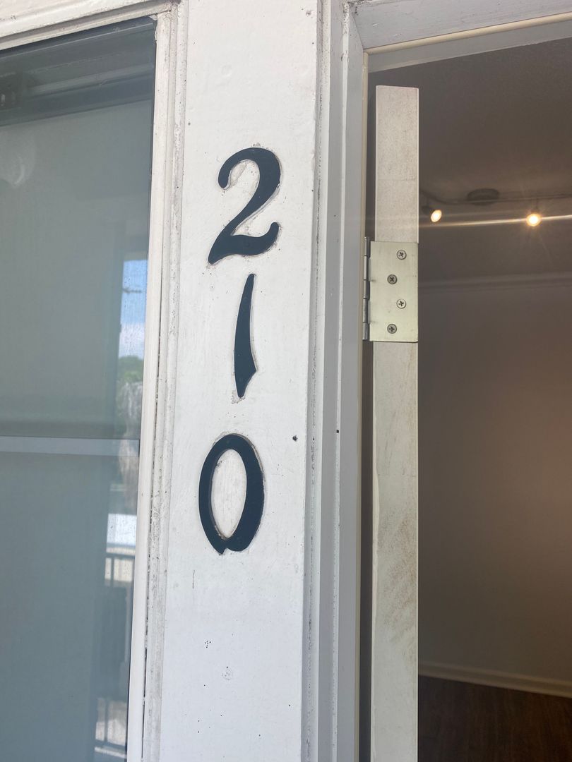 Galveston Apartment: 921 Marine Drive #210