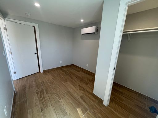 14700 Hubbard St - 8