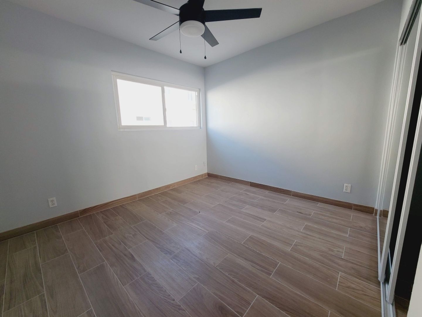 Van Nuys Apartment: 14547 Saticoy St