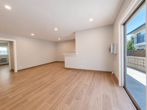QUALIFIED TENANT CAN GET UPTO ONE MONTH FREE
