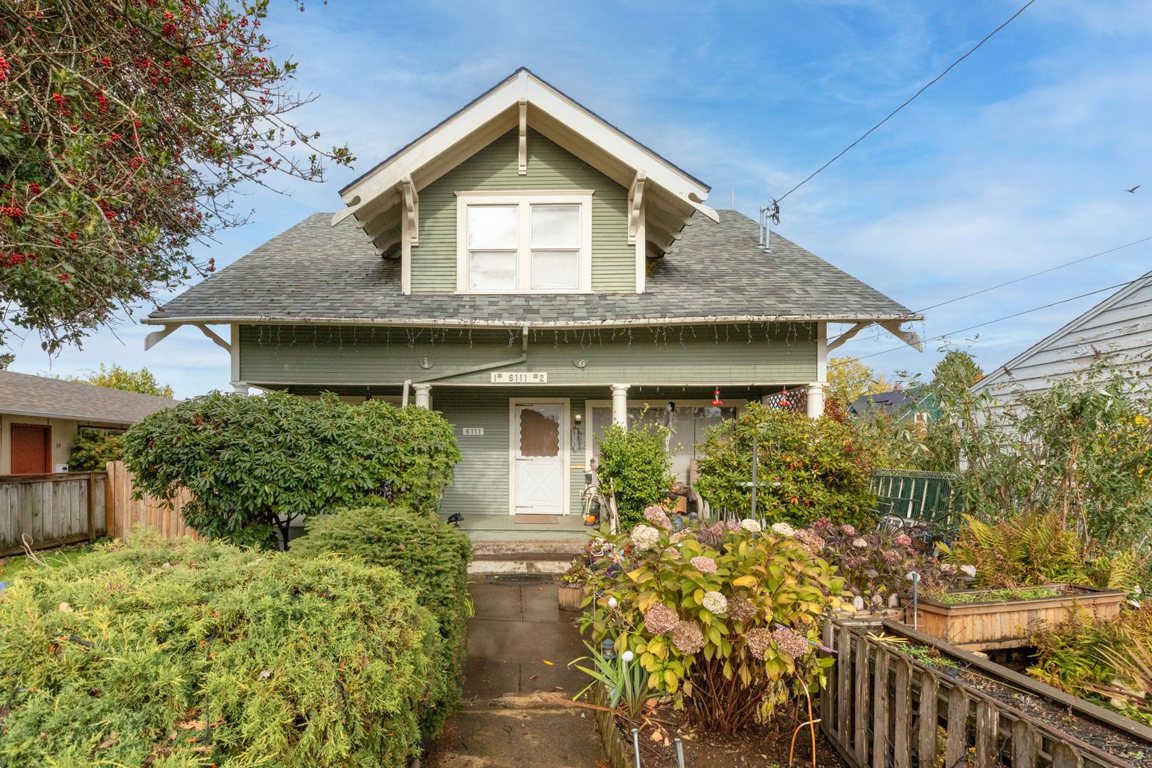 Portland House: 6111 SE Center St. - Unit 1