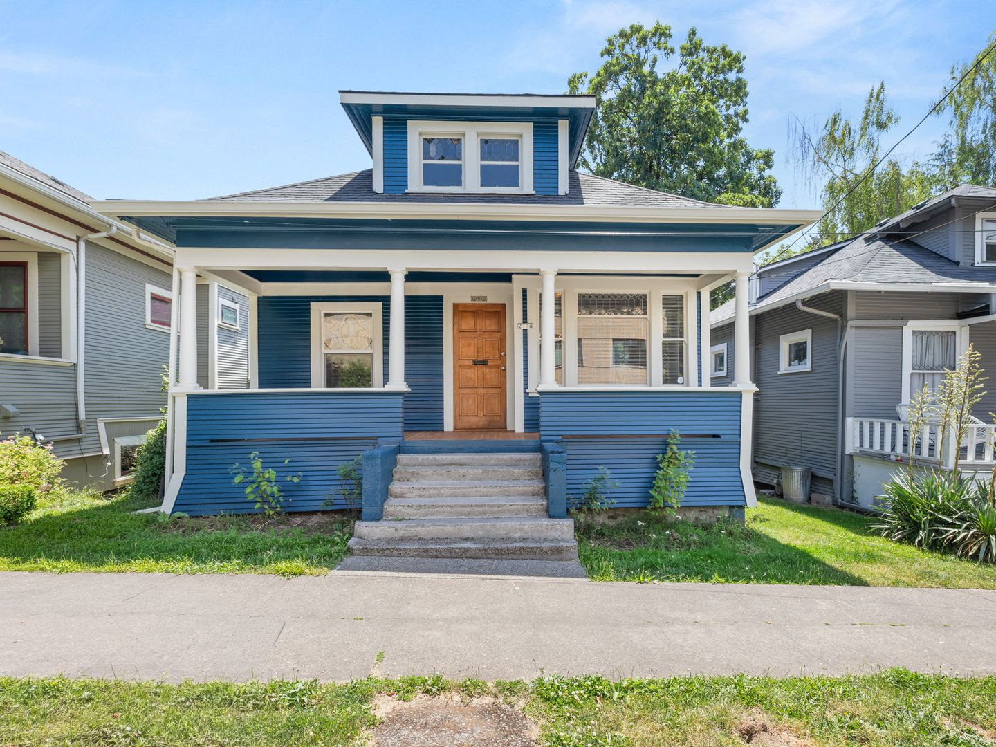Portland House: 2708 Se Clinton St.