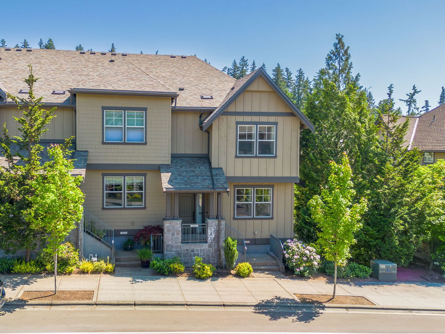 Portland House: 10280 SW Taylor St