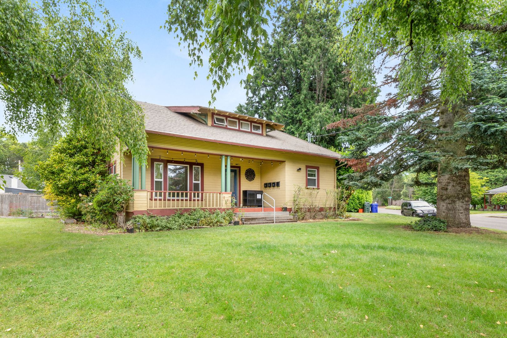 Gresham Apartment: 501 NE 3rd St.