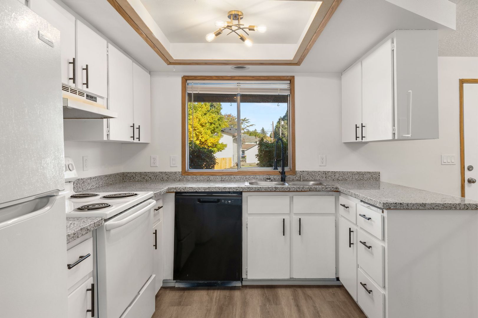 Vancouver Apartment: 3605 - 3609 NE 49th St