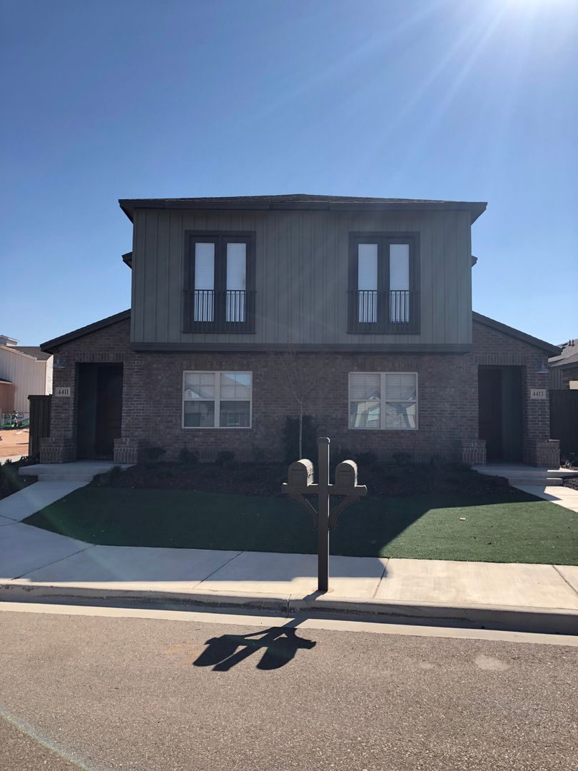 Lubbock Townhome: 121st Lane