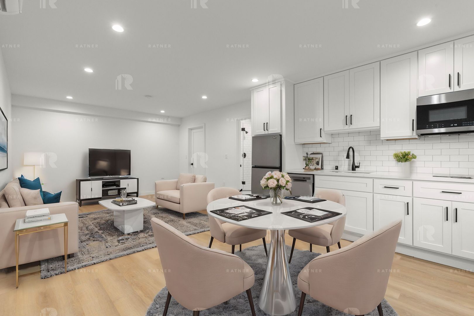 Santa Monica Apartment: 1534 15th Street