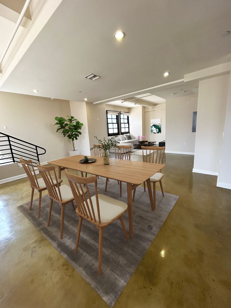 Los Angeles Apartment: 315 W. 5th Street