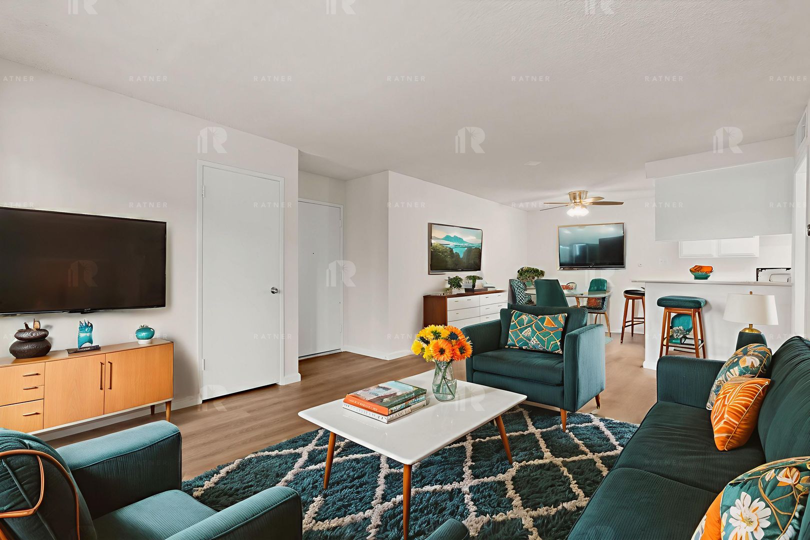 Valley Village Apartment: 5266 Corteen Place