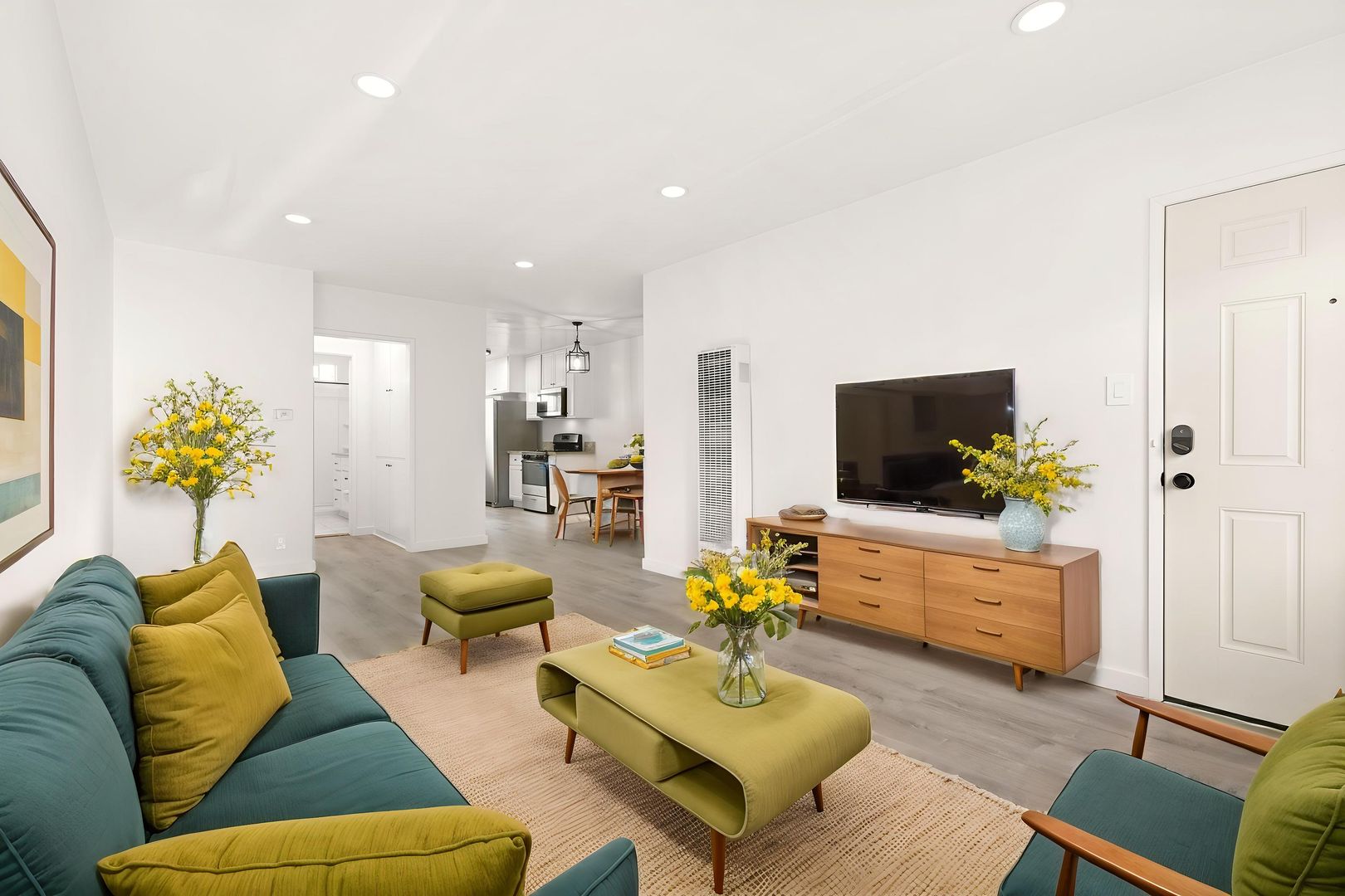 Los Angeles Apartment: 3280 Provon Lane