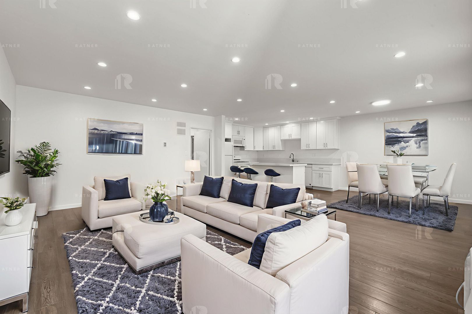 Studio City Apartment: 4216 Mary Ellen Avenue