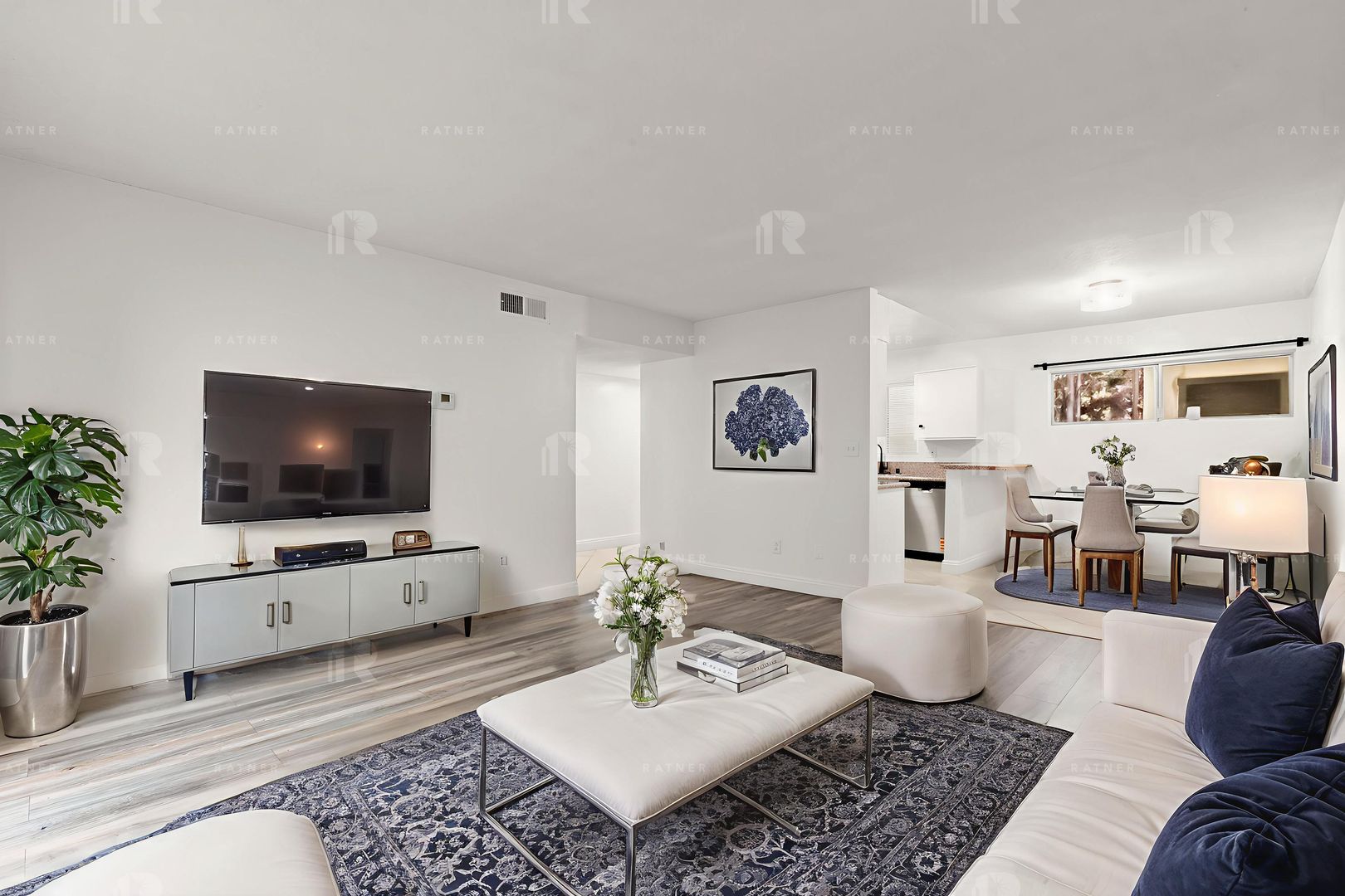 Encino Apartment: 5139 White Oak Avenue