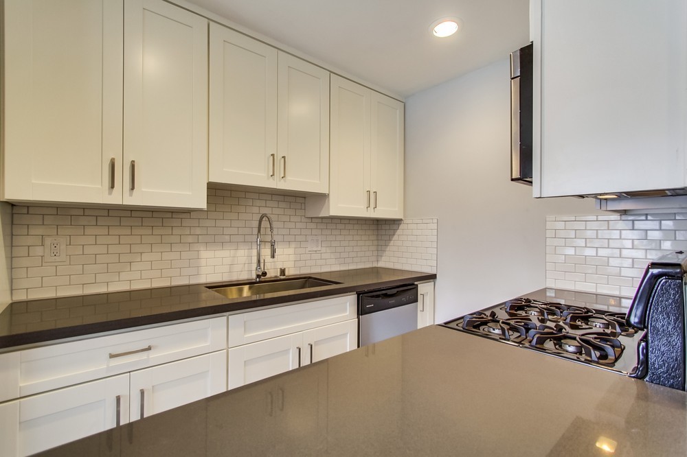 Los Angeles Apartment: 7259 Willoughby Avenue