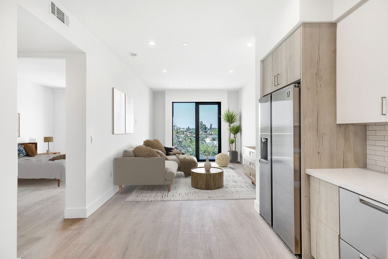 Valley Village Apartment: 12444 Chandler Blvd