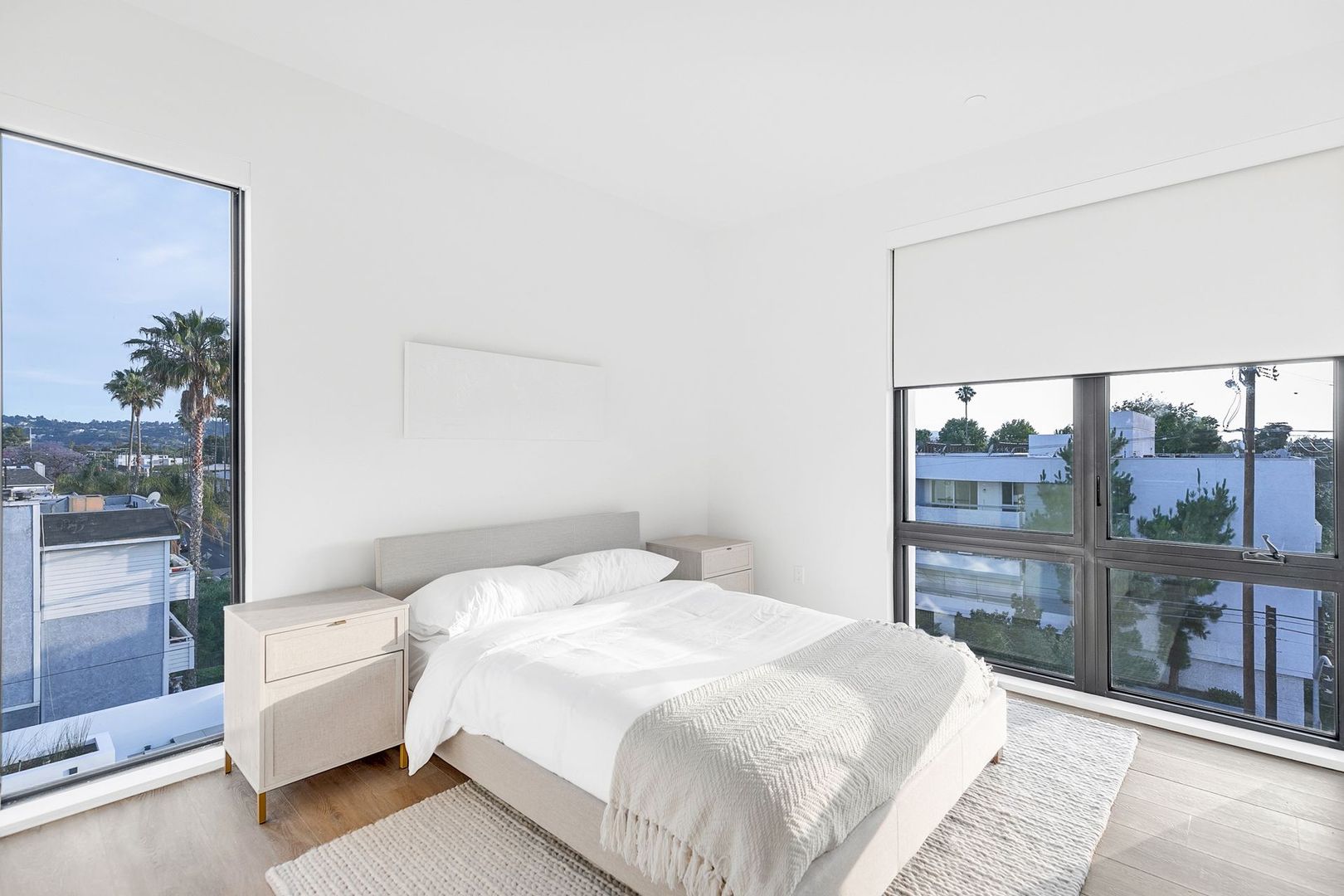 Valley Village Apartment: 12444 Chandler Blvd