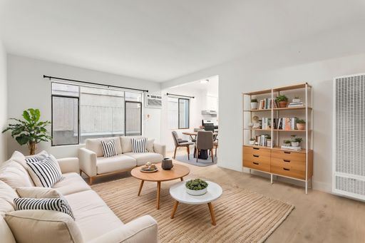 NEWLY RENOVATED LARGE 1+1 IN THE HEART OF NORTH HOLLYWOOD ~ LOW SECURITY DEPOSIT OAC!!