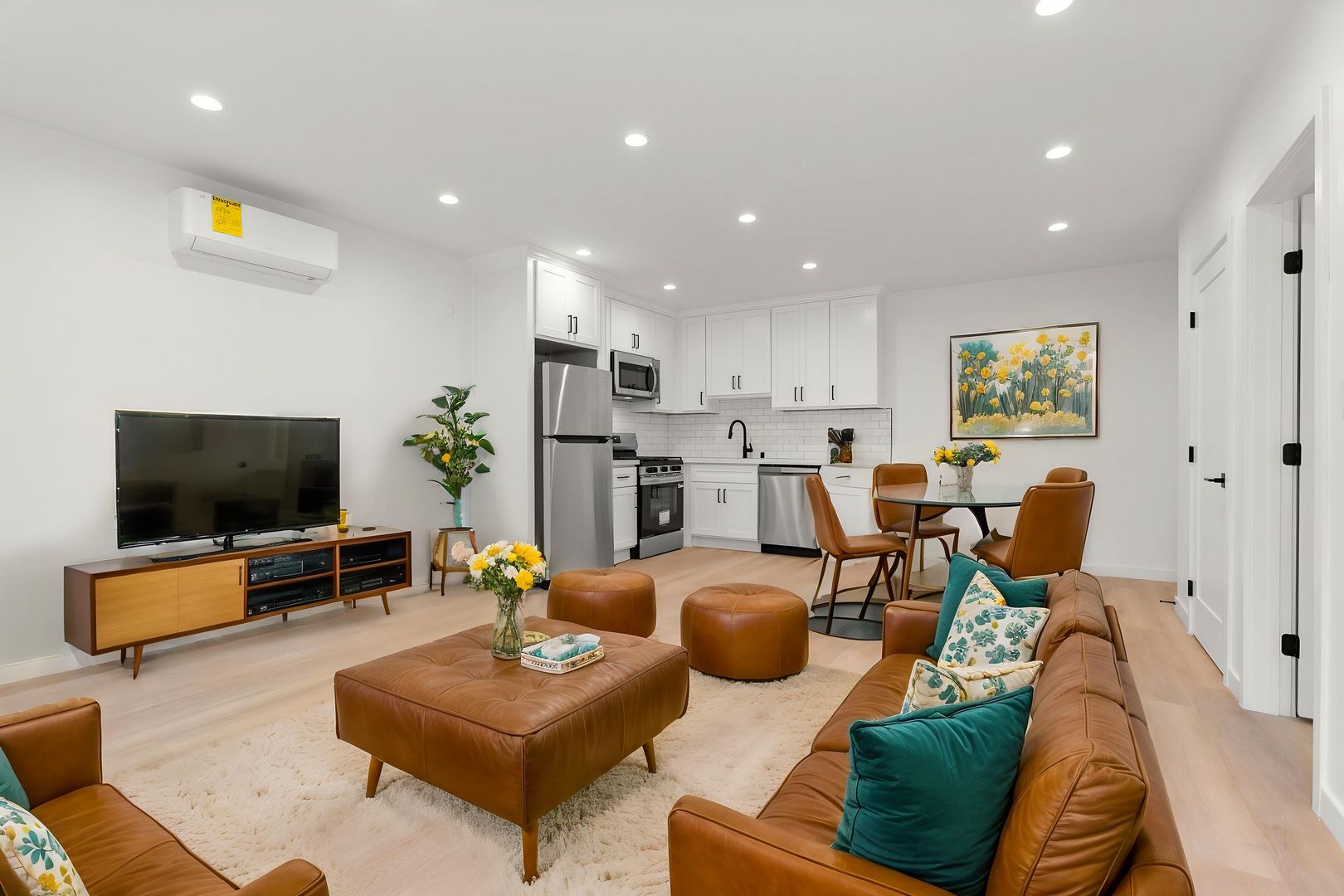 Los Angeles Apartment: 3280 Provon Lane