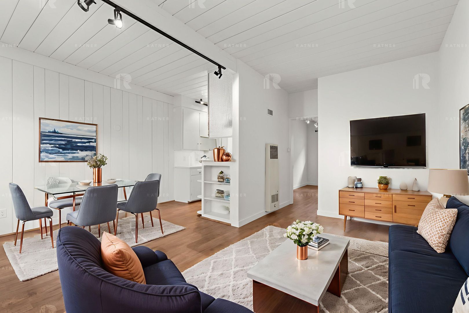 Studio City Apartment: 4135 Laurel Canyon Blvd