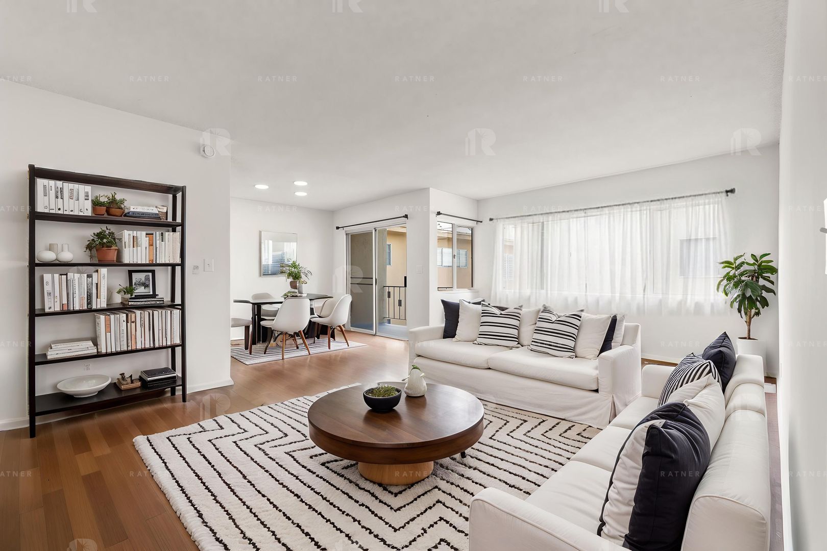 Sherman Oaks Apartment: 4573 Willis Avenue