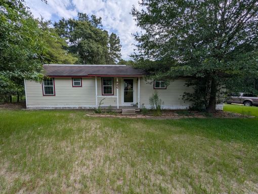 3 Bedroom Home for Rent – photo 1