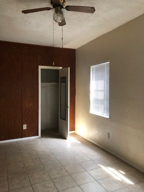 2 bedroom Apartment Close to SHSU – photo 1
