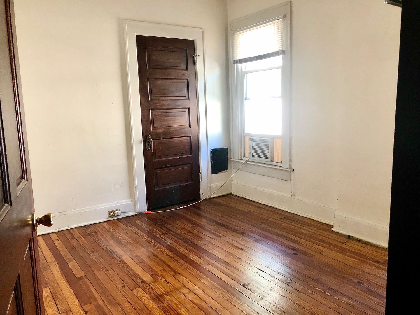 Columbus Apartment: E 14th Ave