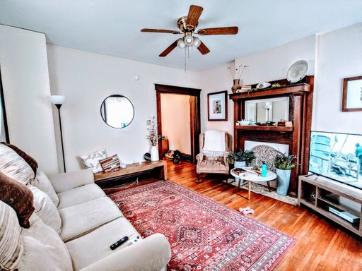 3 Bed / 1 Bath Townhome on 9th Ave close to Wexner Medical Center – photo 1