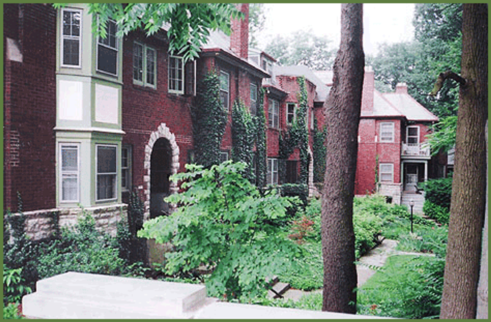 Columbus Apartment: 2054 Iuka Ave.