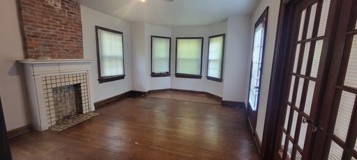 2 Bed/1 Bath overlooking Iuka Ravine a short distance from The Oval – photo 1