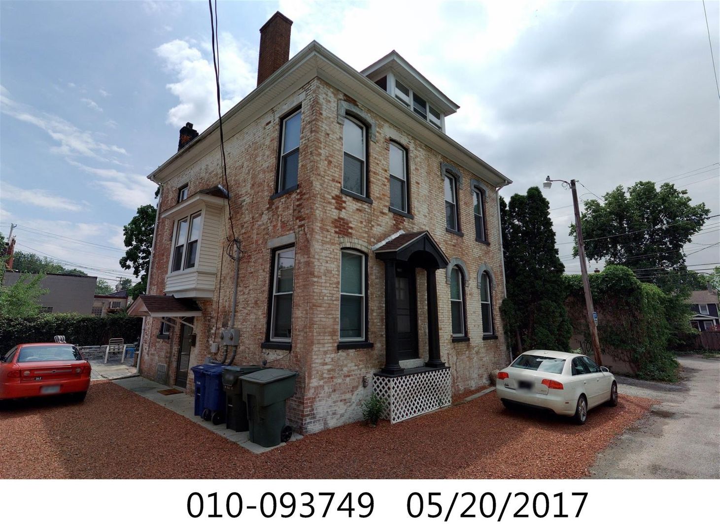 Columbus Apartment: North Wall Street