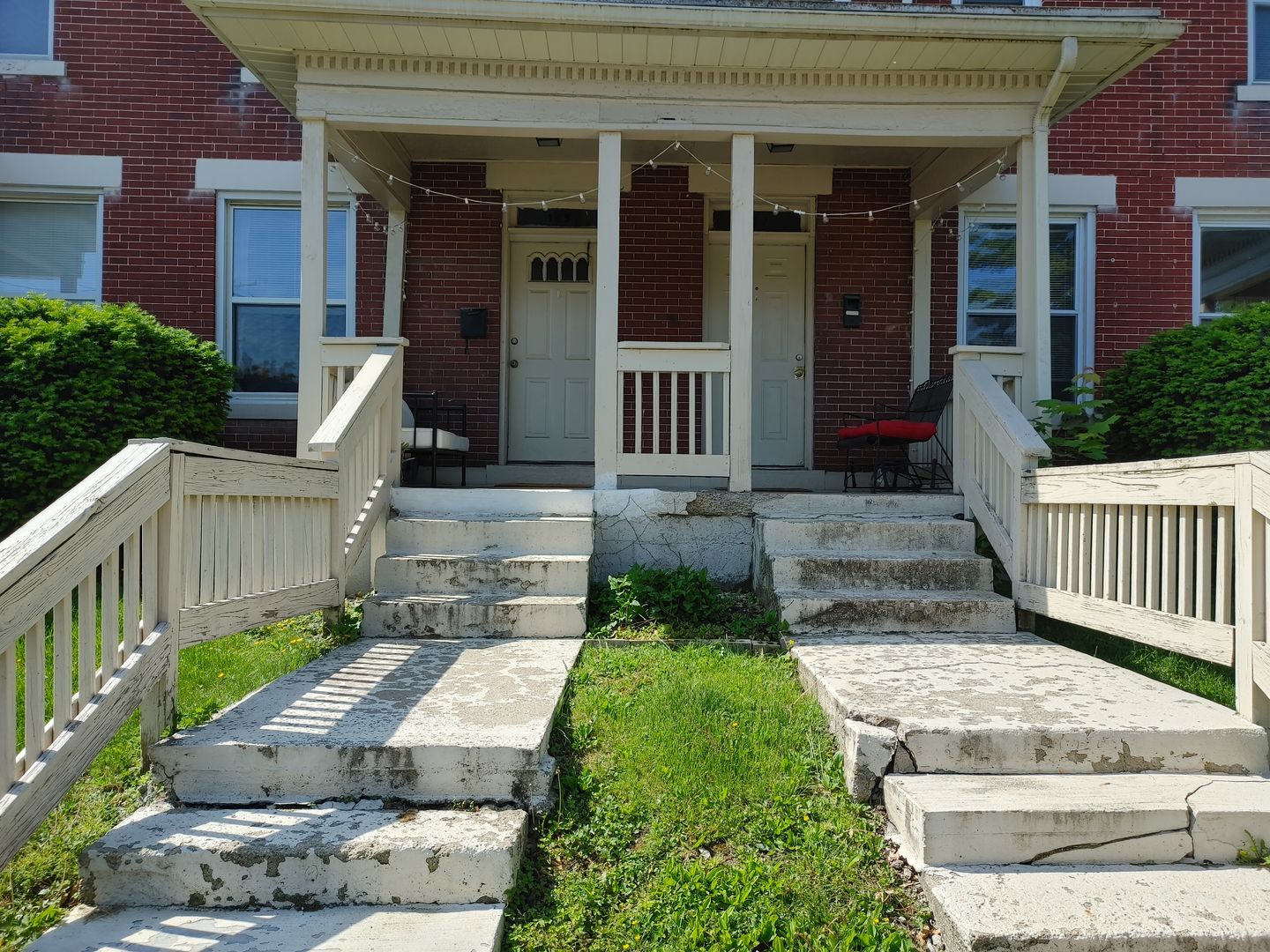 Columbus Townhome: 113-121 W 9th Ave