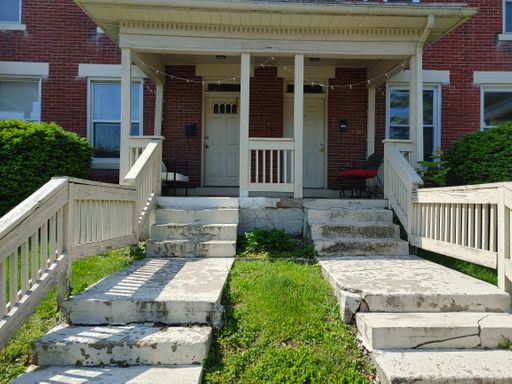 2 Bed / 1 Bath townhome on 9th Ave close to Wexner Medical Center – photo 1