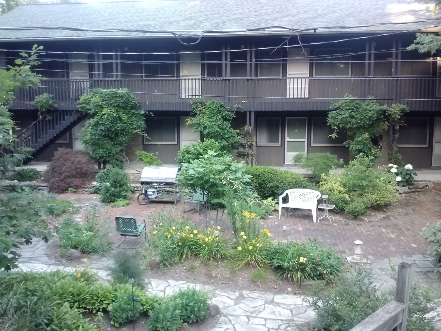 Columbus Apartment: 2040 Iuka Ave.