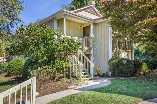 Lovely South Asheville Condo