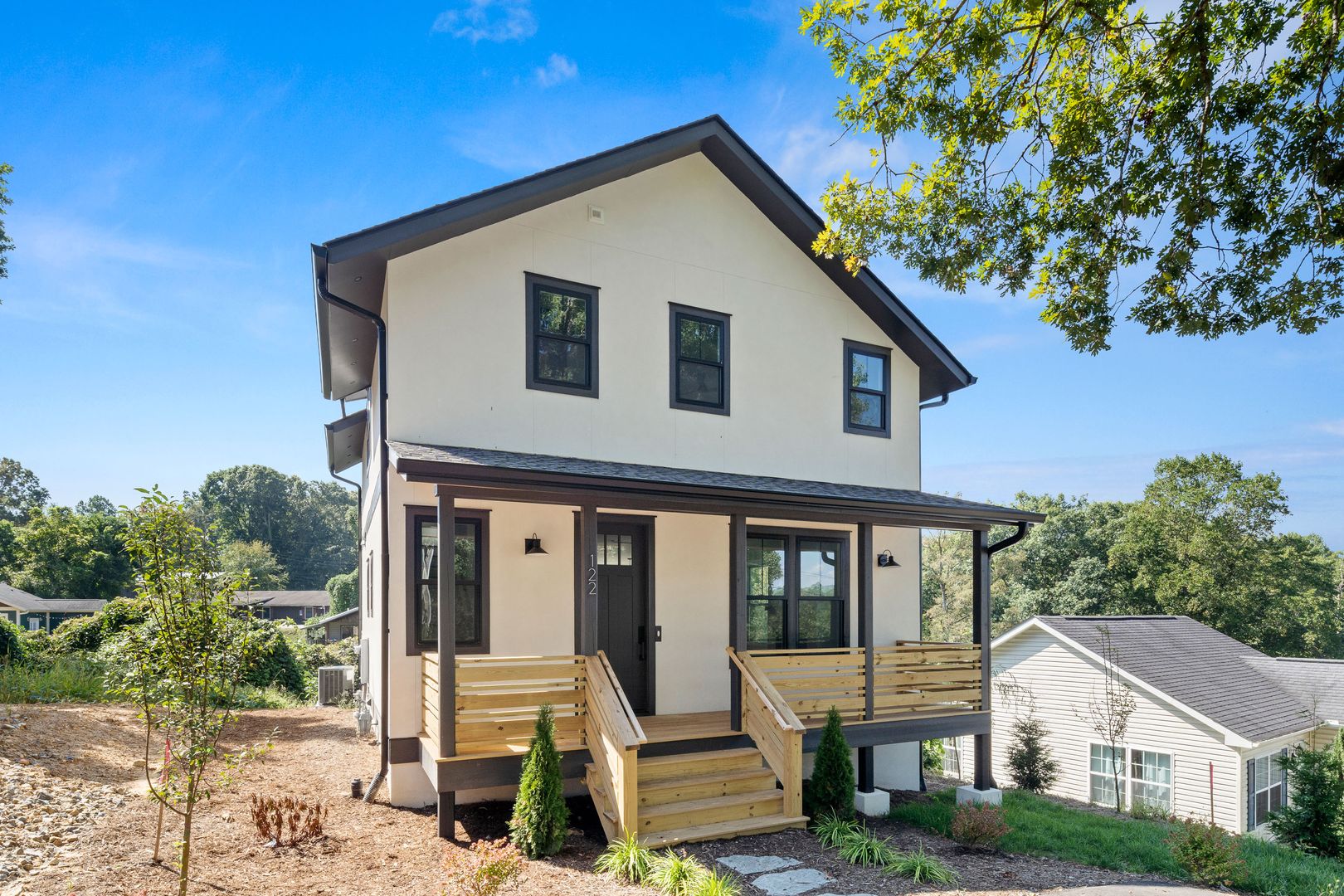 Asheville House: 122 Hazel Mill Rd
