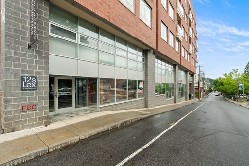 Attractive Modern Condo - Excellent Downtown Location – photo 1
