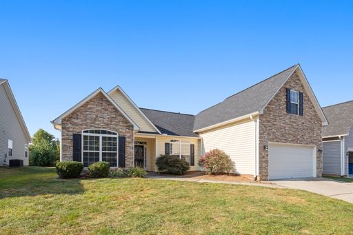 Home in Arden's Hadley Park! – photo 1