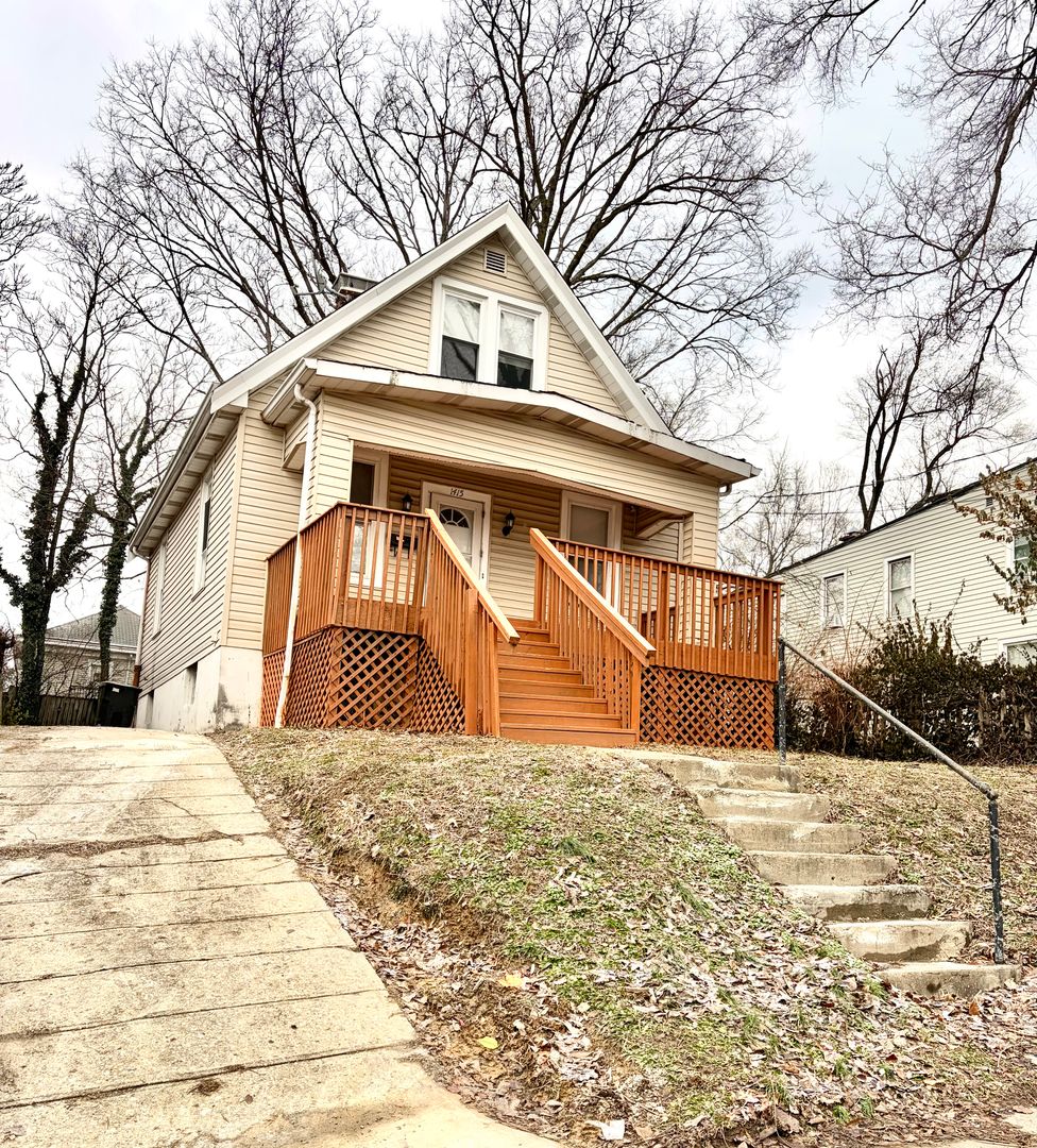 Cincinnati House: 1415 Beech Avenue
