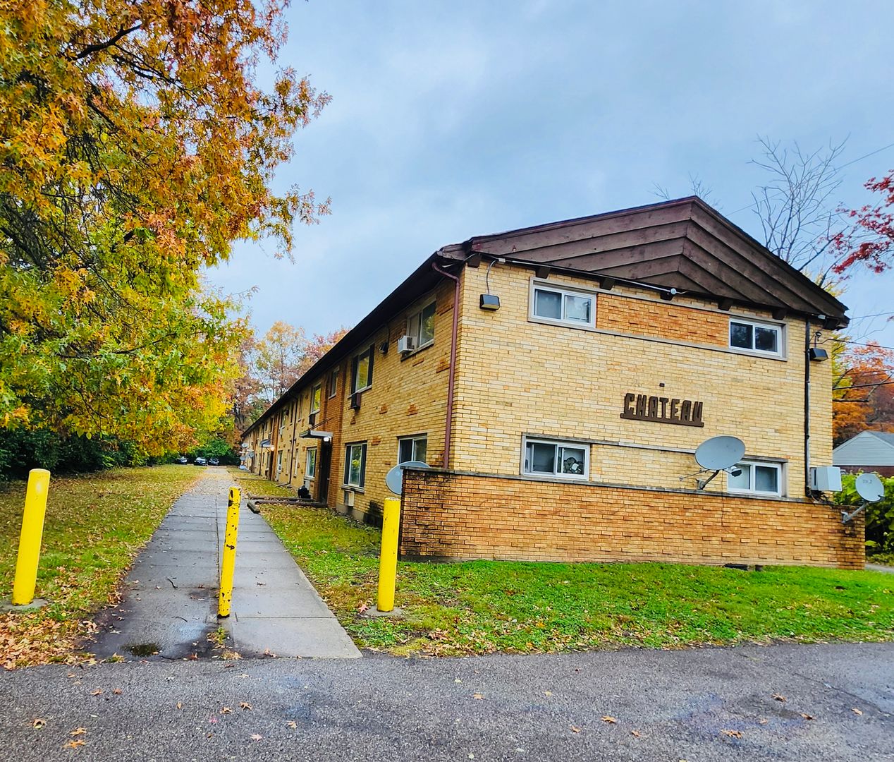 Cincinnati Apartment: 2302 W. Galbraith Road
