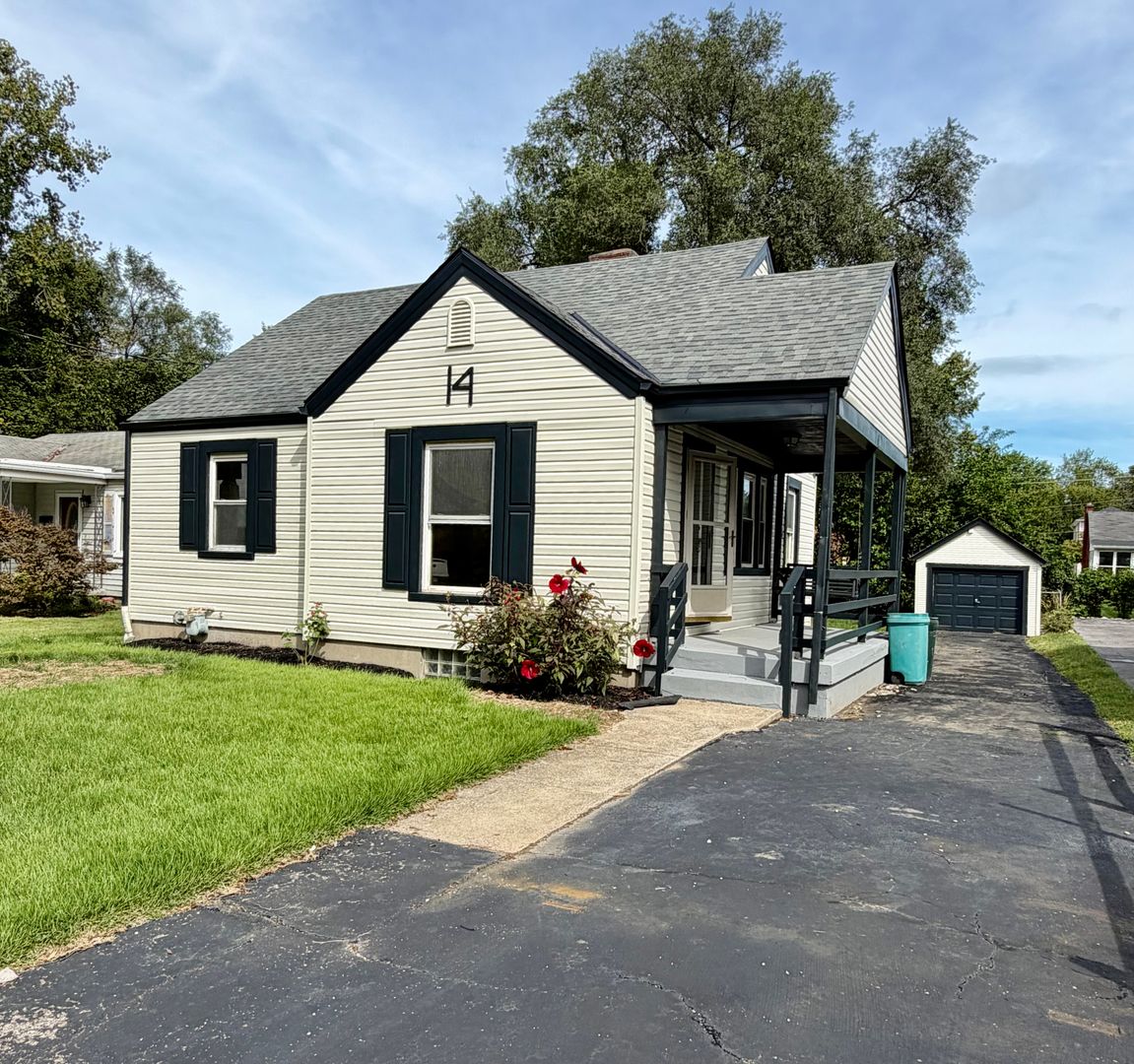 Cincinnati House: 14 Caldwell Drive