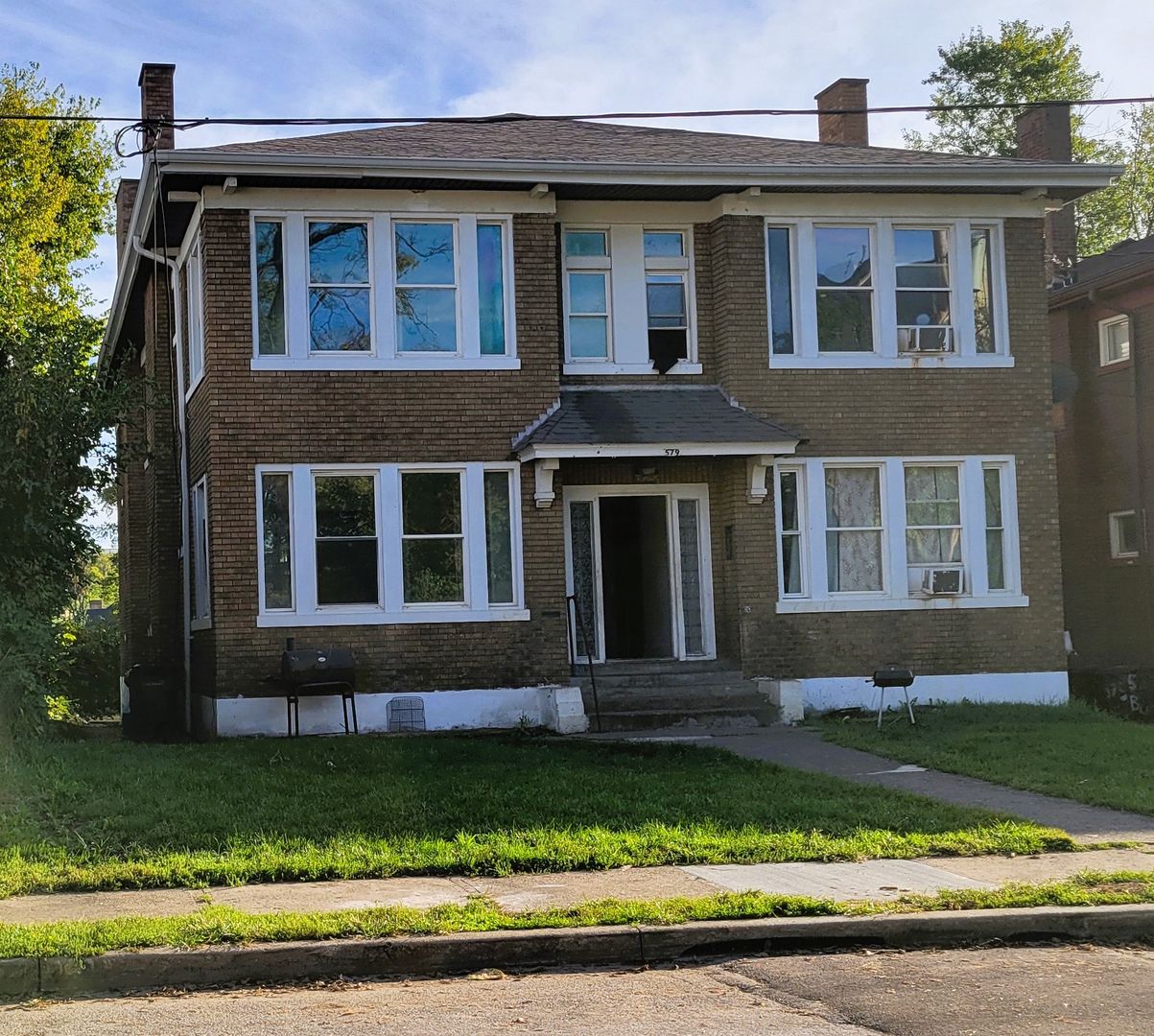 Cincinnati Apartment: 579 Blair Ave.