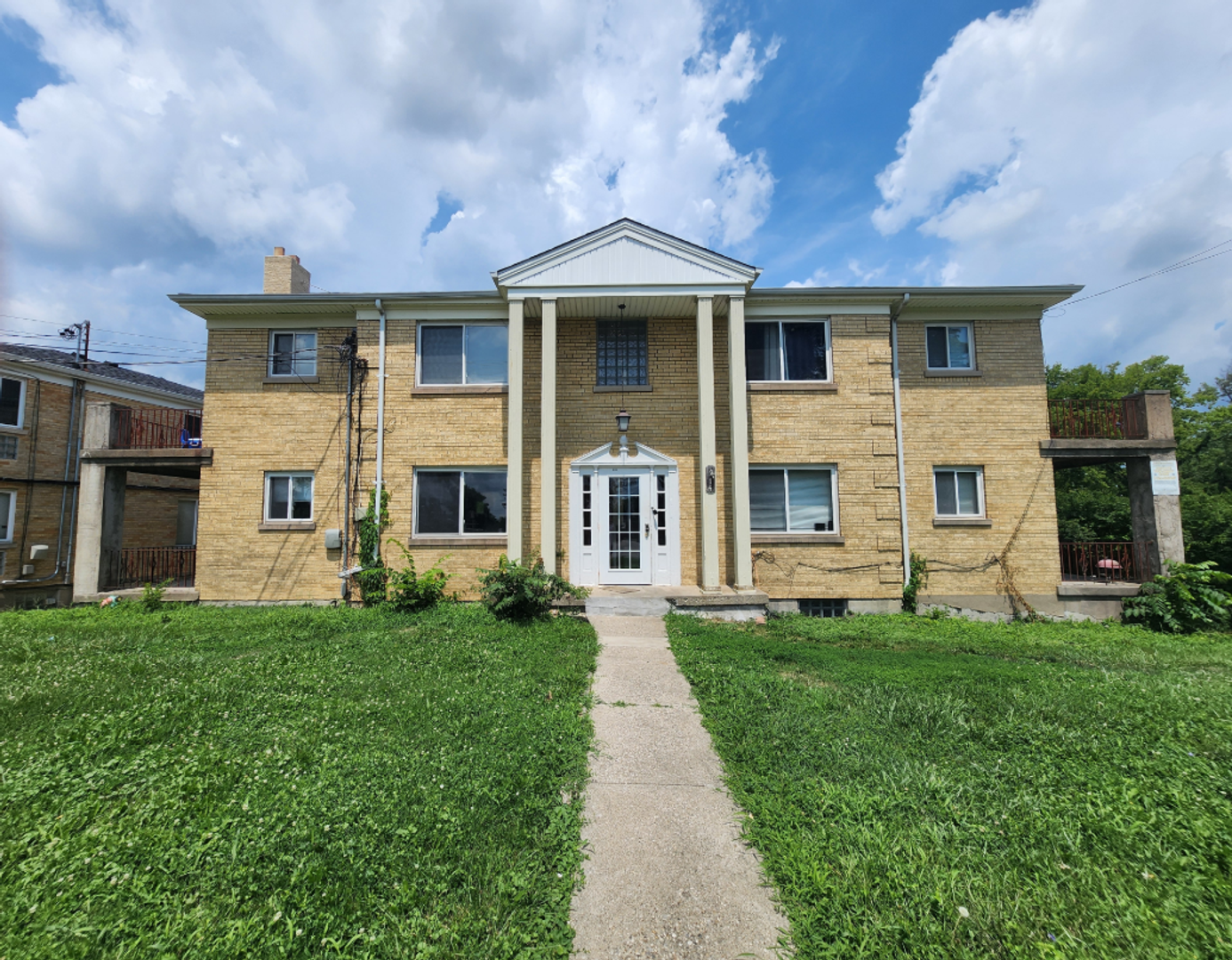 Cincinnati Apartment: 2714 Montana Ave.