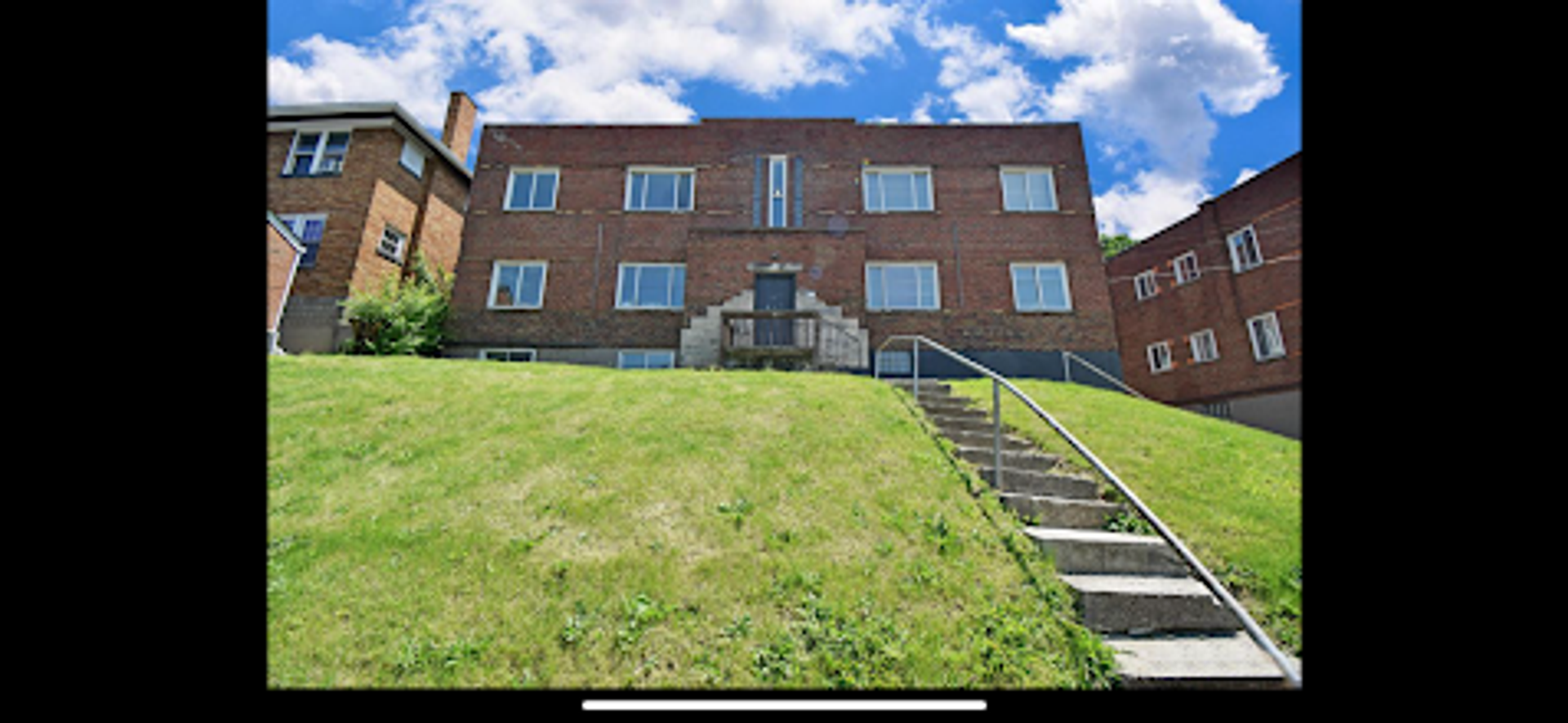 Cincinnati Apartment: 5210 Montgomery Road