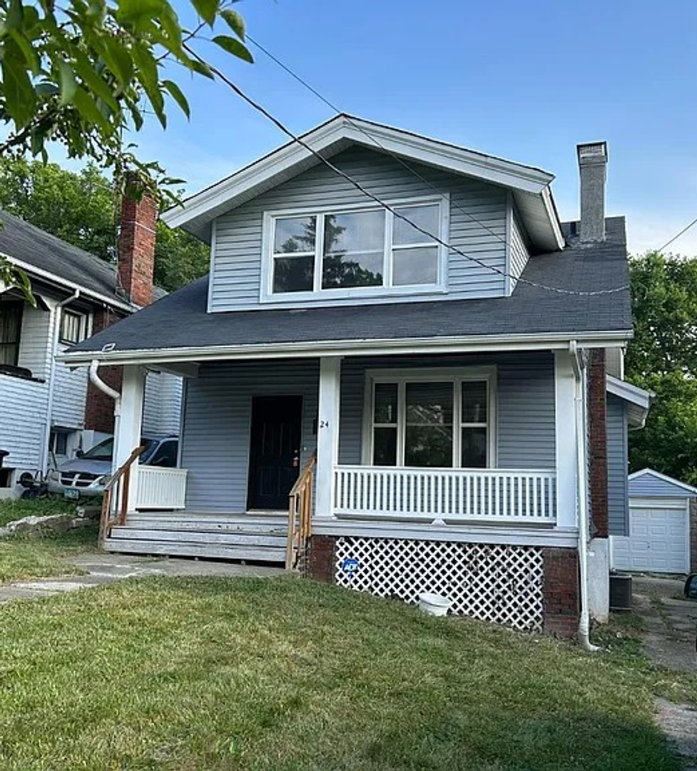 Cincinnati House: 24 Parkwood Place