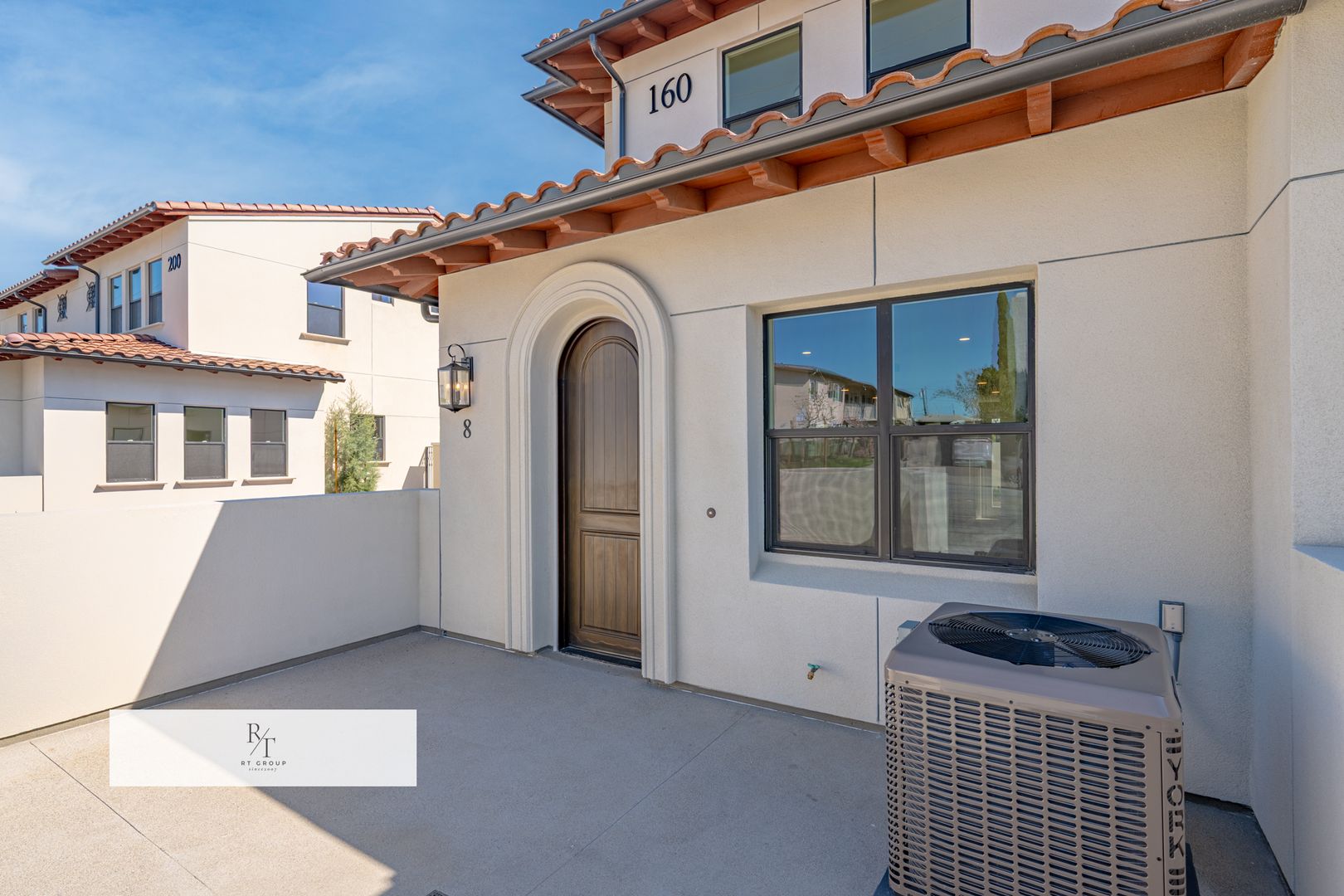Monterey Park Apartment: 190 N New Ave #1